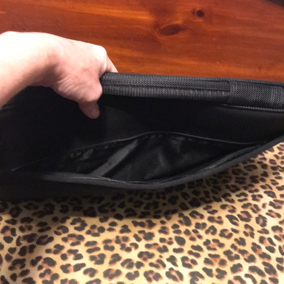 Carrying Case Sleeve Blk Padded Neoprene for MAC - Picture 7 of 9